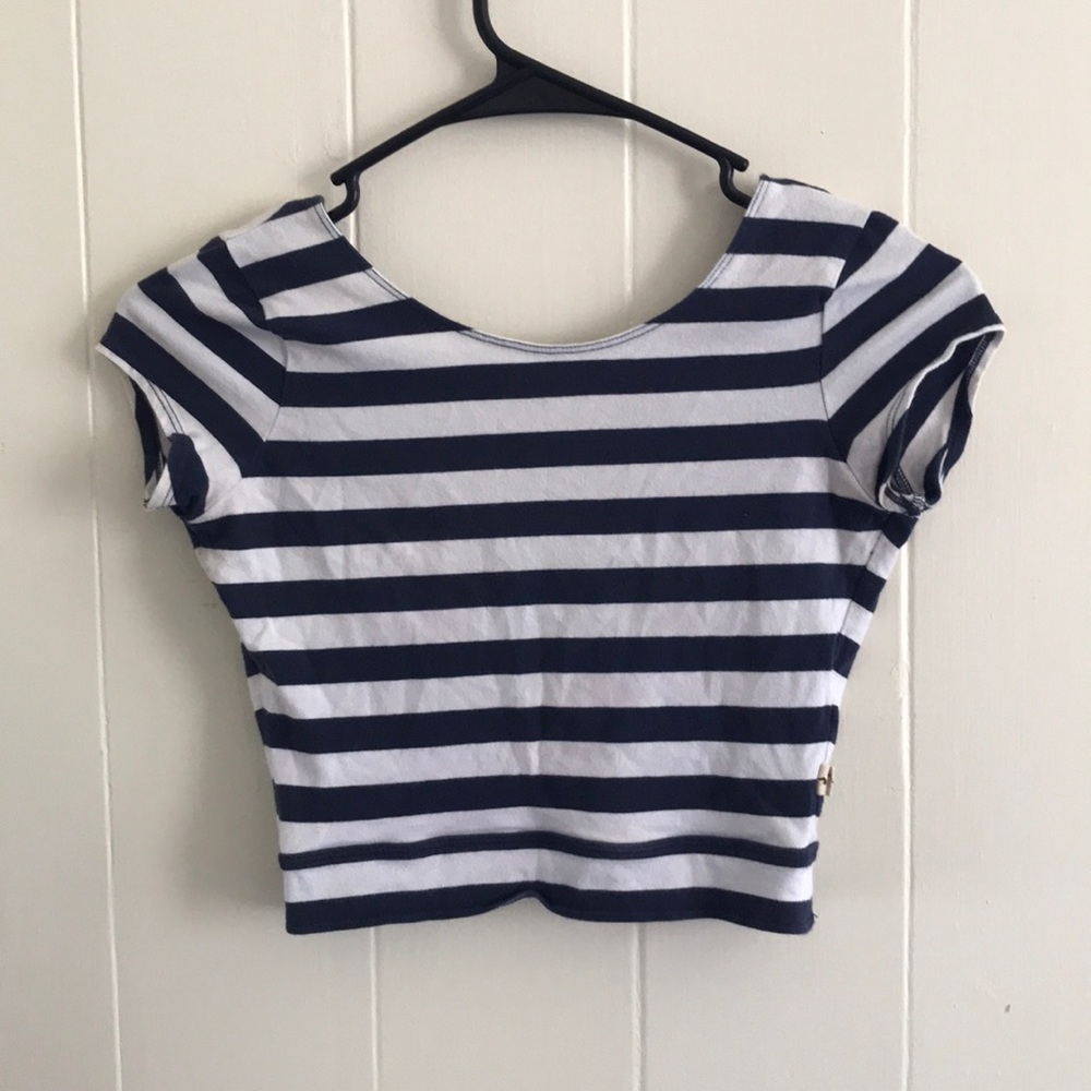 Hollister crop top